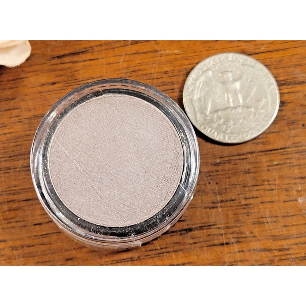 Merle Norman Luxiva Lasting Eyecolor Eyeshadow LAVA .06 oz TRAVEL SIZE GWP